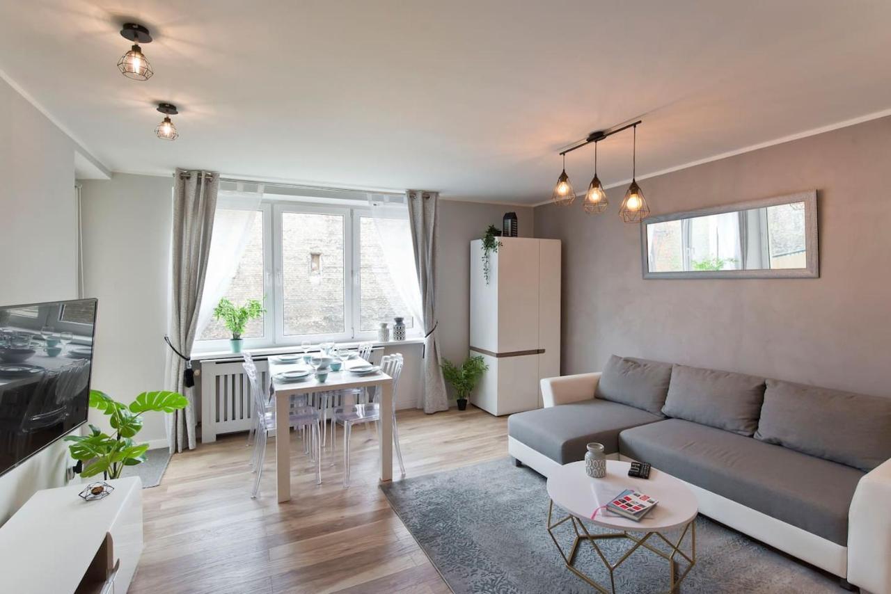 Stay Hip In Vibrant Centrally Located Apartment In Old Town Gdańsk Exterior foto